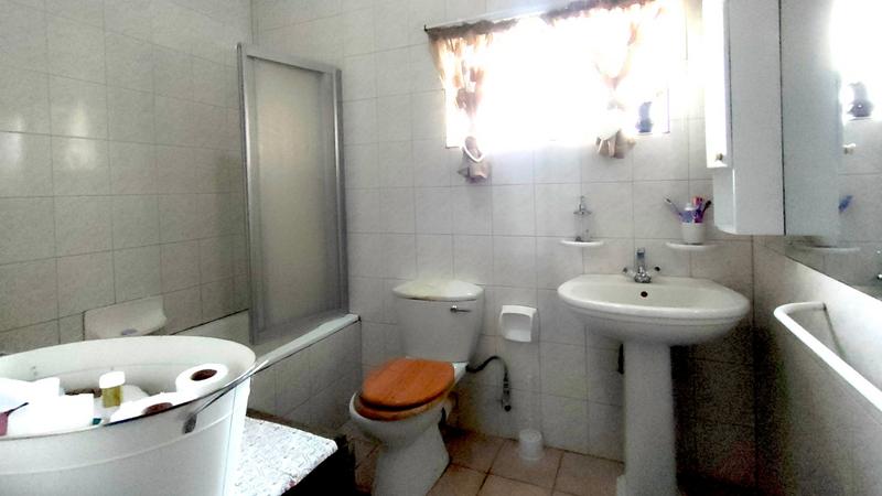 16 Bedroom Property for Sale in Middelburg Rural Eastern Cape